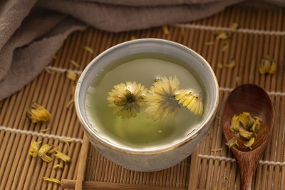 芹菜苦瓜湯